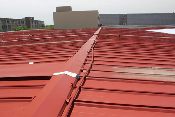 彩鋼瓦翻新的專用漆需要具備哪些特點？